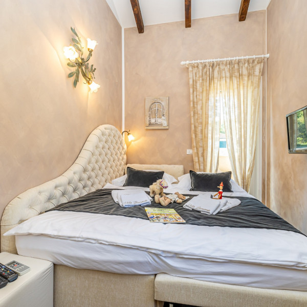 Camere da letto, Luxury Villa Bernarda, Luxury Villa Bernarda - Porat - Isola di Krk (Croazia) - contatto diretto con il proprietario Dobrinj