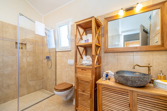 Luxury Villa Bernarda I, Luxury Villa Bernarda - Porat - Krk Island (Croatia) - direct contact with the owner Dobrinj